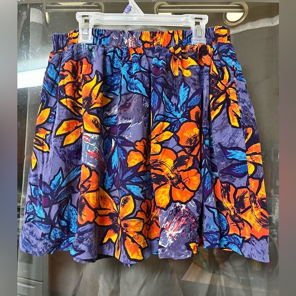 Vibrant French Connection Skirt - Picture 1 of 3